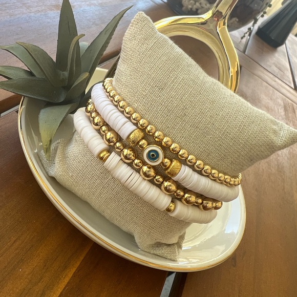 Handmade by Me!! 🧿 Evil eye bracelet set w/ earrings - Picture 2 of 2